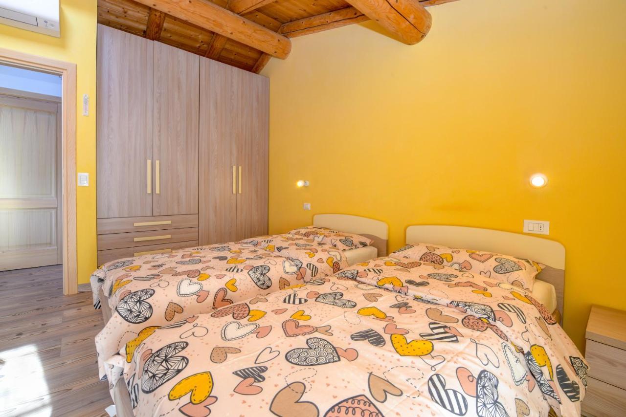 Апартаменти Casa Nel Borgo - Il Gufo Tremosine Екстер'єр фото