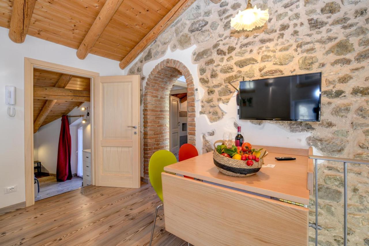 Апартаменти Casa Nel Borgo - Il Gufo Tremosine Екстер'єр фото
