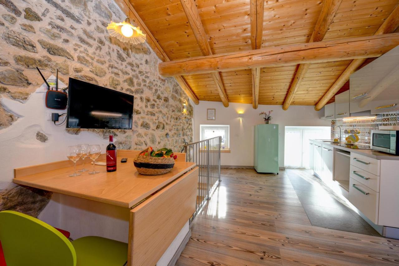 Апартаменти Casa Nel Borgo - Il Gufo Tremosine Екстер'єр фото