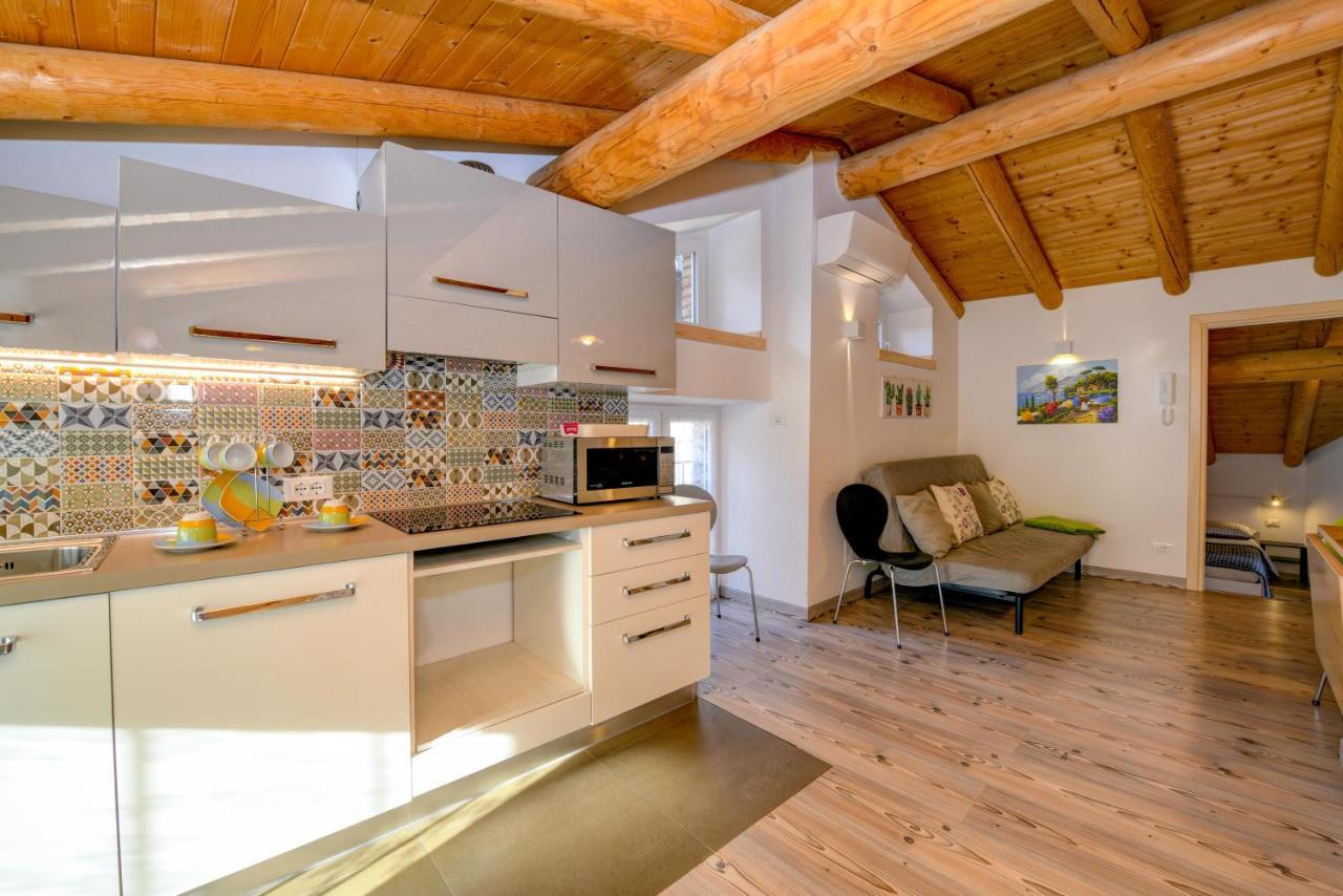 Апартаменти Casa Nel Borgo - Il Gufo Tremosine Екстер'єр фото