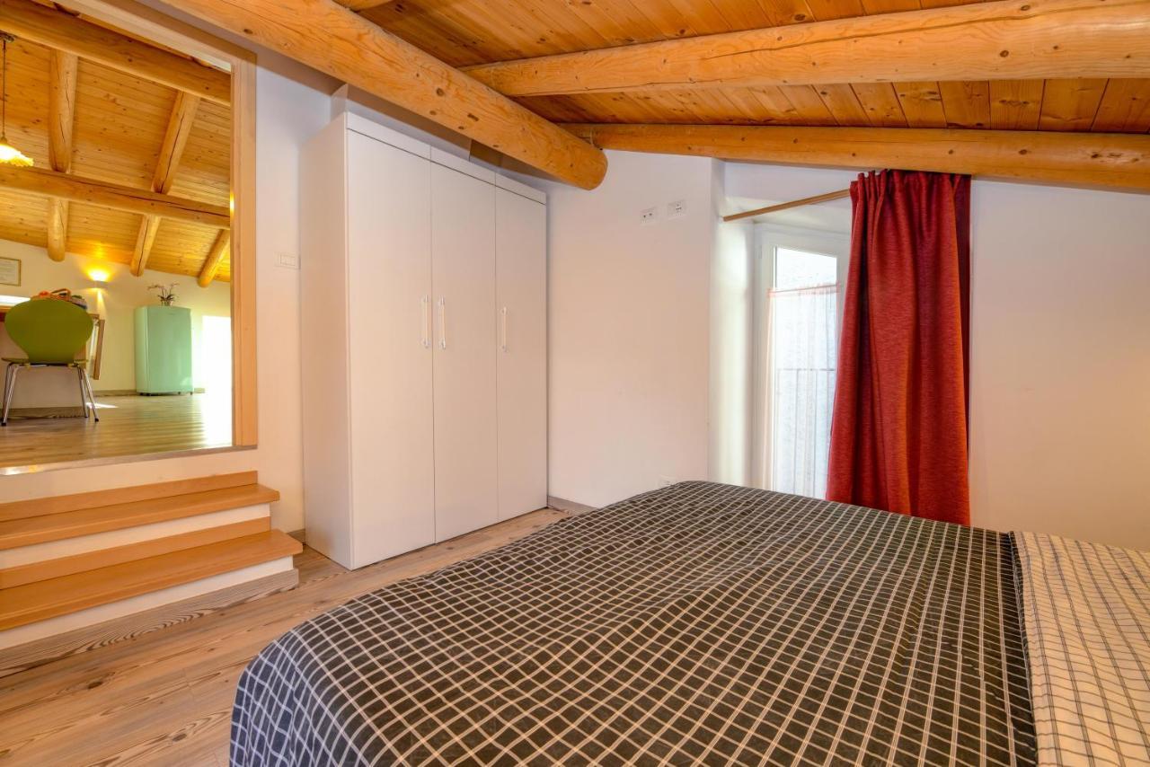 Апартаменти Casa Nel Borgo - Il Gufo Tremosine Екстер'єр фото