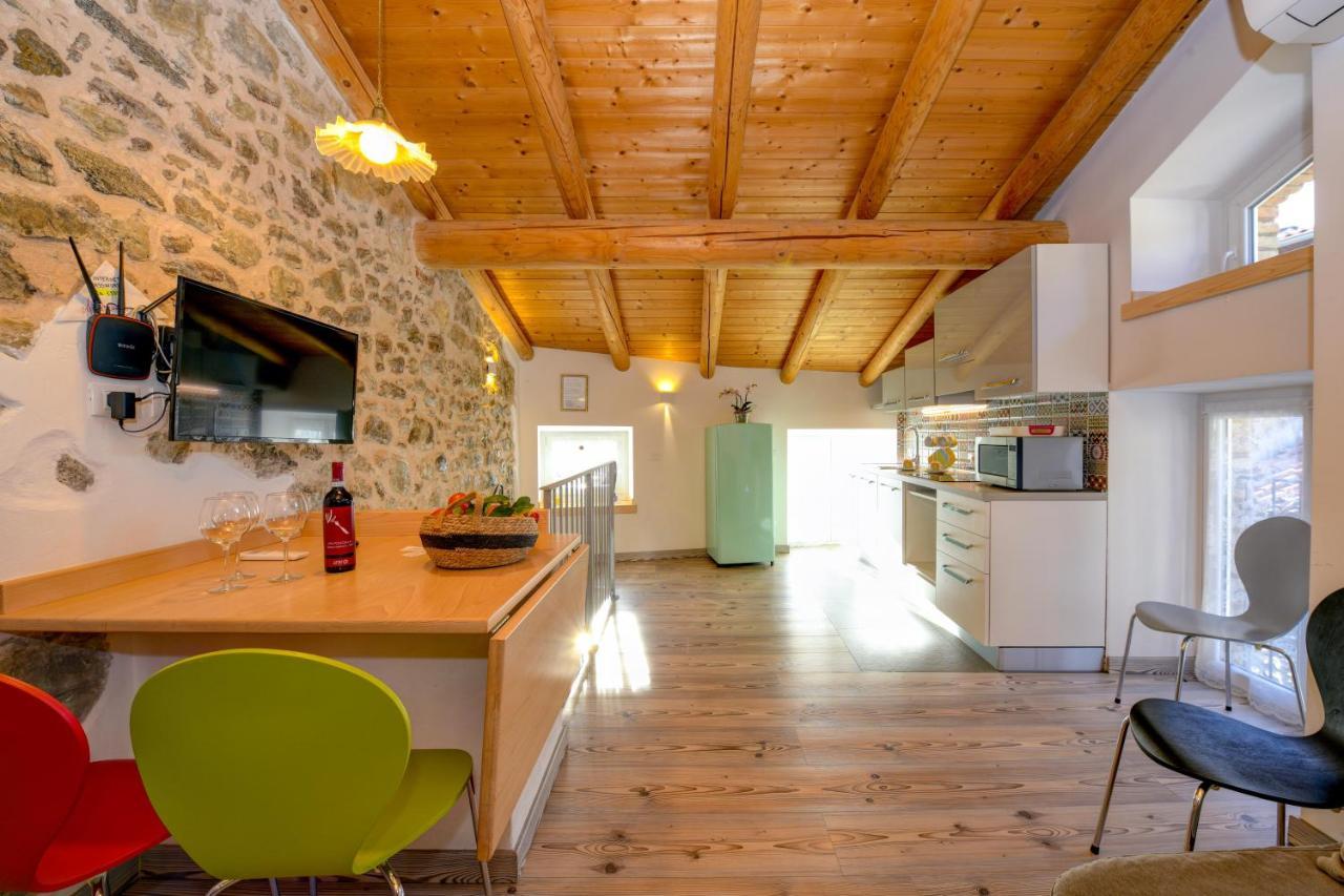 Апартаменти Casa Nel Borgo - Il Gufo Tremosine Екстер'єр фото